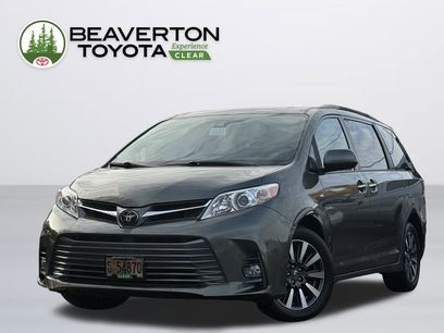 Used 2018 Toyota Sienna XLE Premium