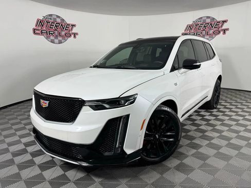 Used 2024 Cadillac XT6 Sport w/ LPO, ONYX Package image 1