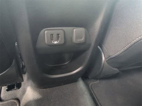 Certified 2022 GMC Canyon Elevation w/ Elevation Premium Package image 19