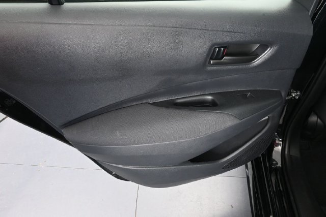 Used 2026 Toyota Corolla LE FWD image 27
