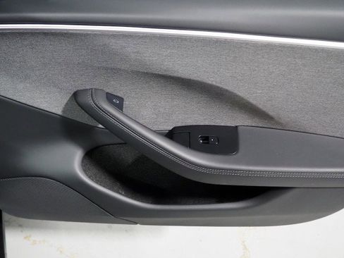 Used 2025 Tesla Model 3 Long Range image 62