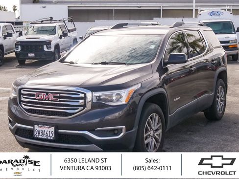 Used 2018 GMC Acadia SLE image 1