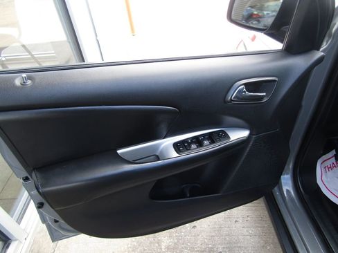 Used 2019 Dodge Journey SE w/ Connectivity Group image 13