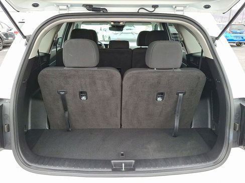 Certified 2025 Kia Sorento LX image 27