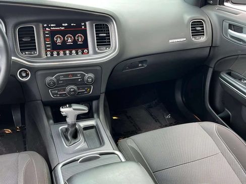 Used 2017 Dodge Charger R/T RWD image 18