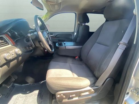 Used 2013 Chevrolet Avalanche LS AWD/4WD image 22