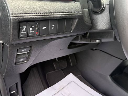 Used 2025 Honda Odyssey Sport-L image 35