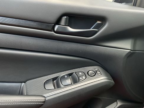 New 2026 Nissan Altima 2.5 SV FWD image 18