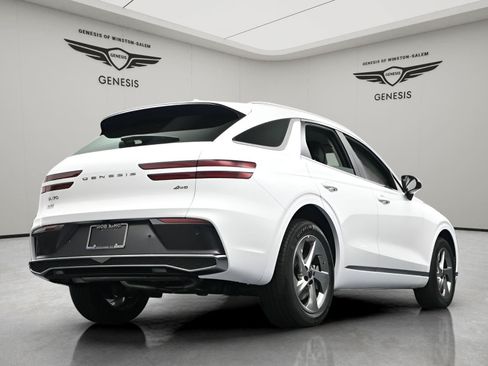 New 2026 Genesis GV70 2.5T AWD/4WD image 14