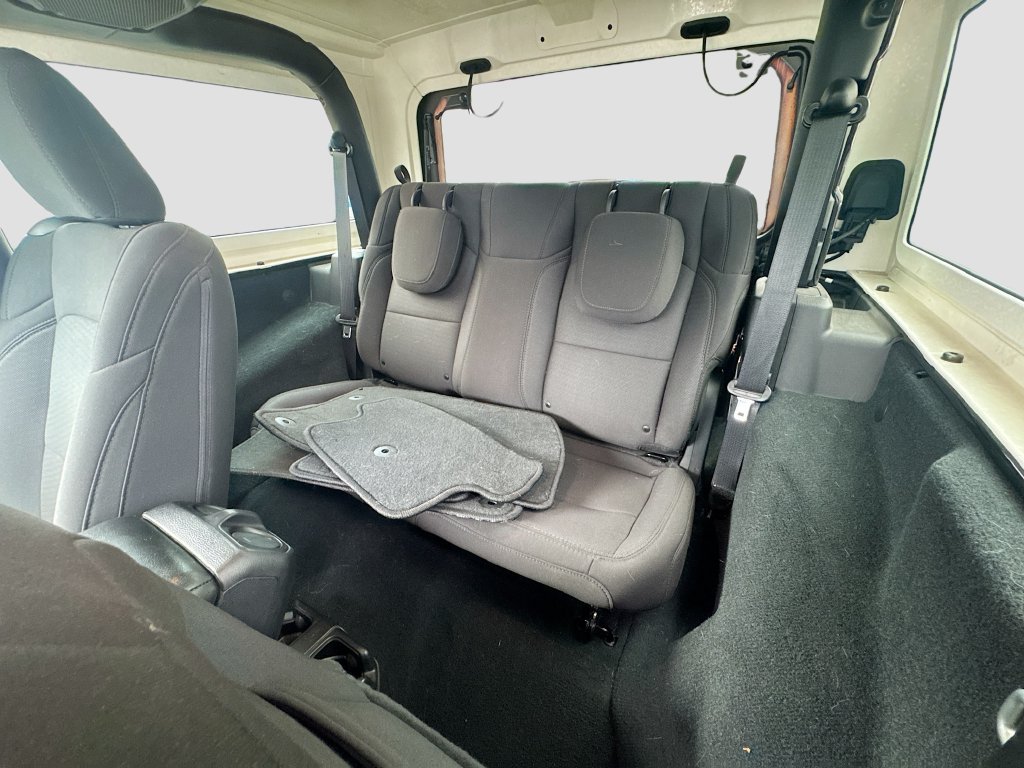 Certified 2022 Jeep Wrangler Sport AWD/4WD image 26