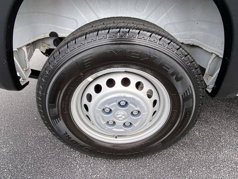 Used 2025 RAM ProMaster 2500 w/ Convenience Group FWD image 17