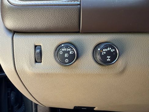 Used 2019 GMC Canyon SLT w/ Driver Alert Package AWD/4WD image 12