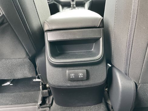 Used 2020 Subaru Outback Premium image 78