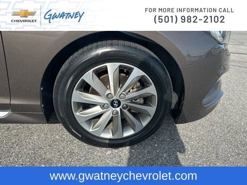 Used 2017 Hyundai Sonata Sport image 12