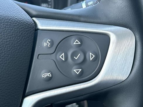 Used 2023 GMC Terrain SLT w/ Infotainment Package II FWD image 24