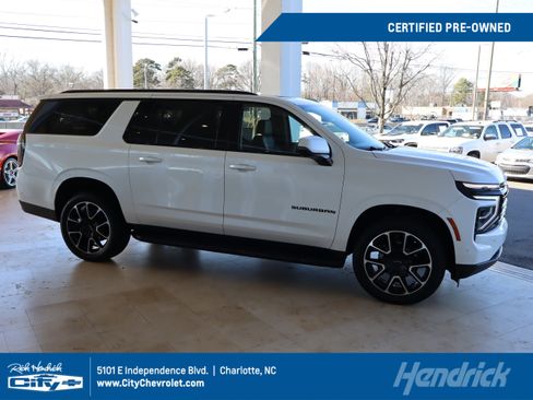 Certified 2025 Chevrolet Suburban RST w/ Comfort Package image 1