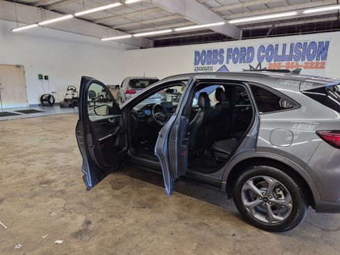 Used 2023 Ford Escape ST-Line w/ Equipment Group 301A FWD image 15
