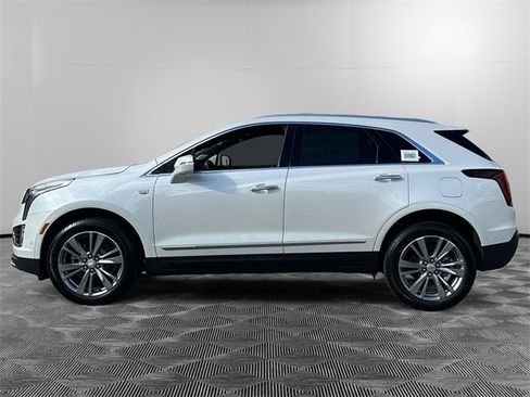 New 2025 Cadillac XT5 Premium Luxury w/ Technology Package image 2
