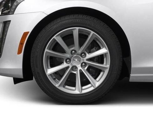 Used 2018 Cadillac CTS Luxury RWD image 11