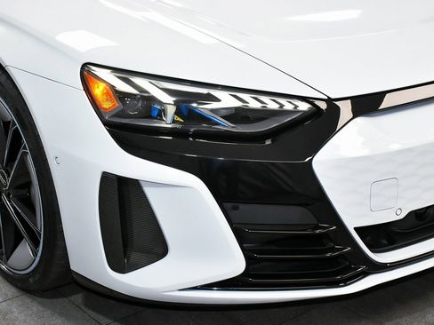 Used 2024 Audi RS e-tron GT w/ Ceramic Brake Package image 81