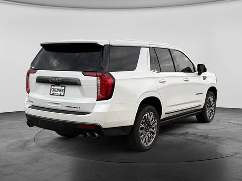 Used 2023 GMC Yukon Denali Ultimate AWD/4WD image 9