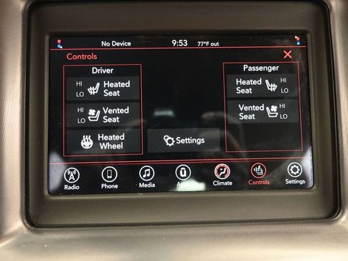 Used 2020 Dodge Charger SXT w/ Leather Interior Group RWD image 30