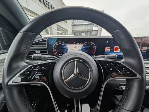 Used 2025 Mercedes-Benz GLE 350 4MATIC image 25
