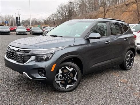 New 2026 Kia Seltos S image 2