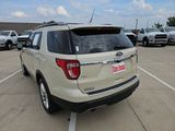 Used 2018 Ford Explorer XLT w/ Equipment Group 202A image 3