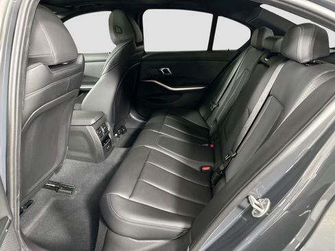 Used 2026 BMW 330i Sedan w/ M Sport Package image 23