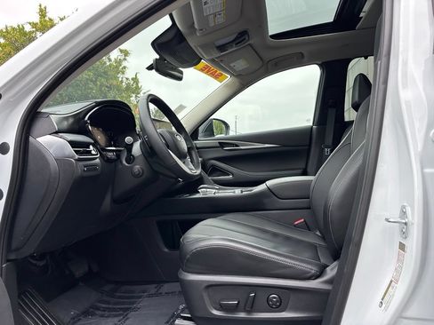 Certified 2026 INFINITI QX60 Luxe w/ Cargo Package FWD image 23