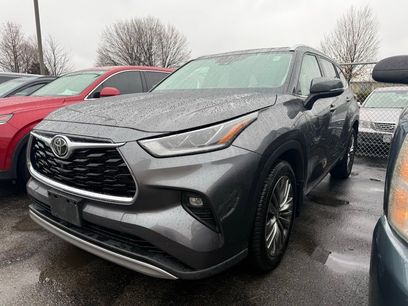 Used 2021 Toyota Highlander Platinum