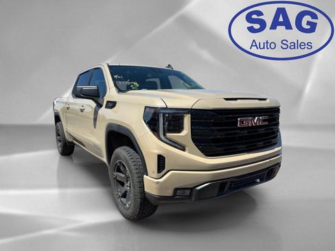 Used 2022 GMC Sierra 1500 Elevation w/ X31 Off-Road Package AWD/4WD image 2