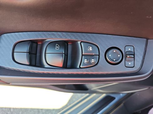 Used 2025 Nissan Sentra SV w/ All-Weather Package image 28