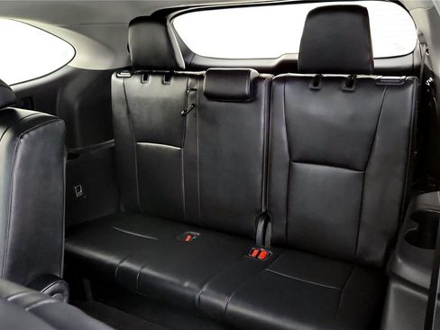 Used 2024 Toyota Highlander XLE image 22