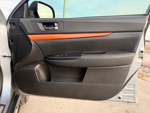 Used 2013 Subaru Outback 2.5i Limited image 27