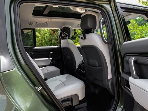 New 2026 Land Rover Defender 130 X-Dynamic SE AWD/4WD image 47
