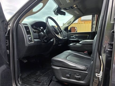 Used 2018 RAM 2500 Laramie w/ Sport Appearance Group AWD/4WD image 13