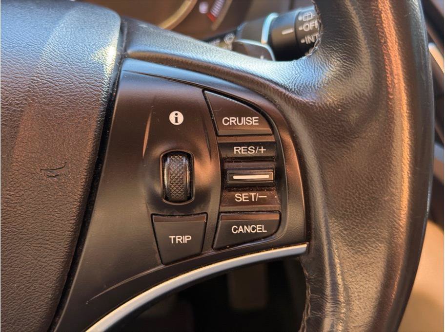 Used 2014 Acura MDX w/ Technology Package AWD/4WD image 12