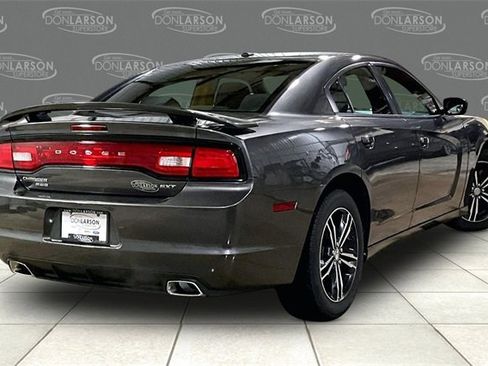 Used 2014 Dodge Charger SXT image 7