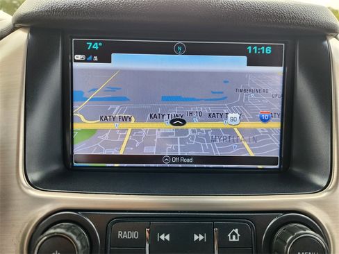 Used 2017 GMC Yukon XL Denali w/ Open Road Package image 16