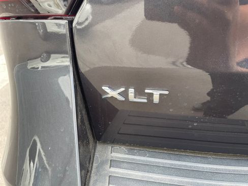 Used 2024 Ford Expedition XLT RWD image 29