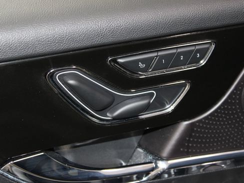 Used 2024 Lincoln Corsair FWD image 18