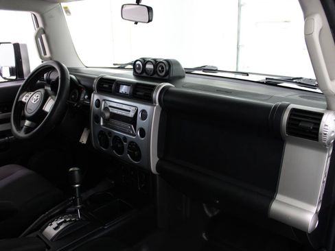 Used 2008 Toyota FJ Cruiser 2WD image 63