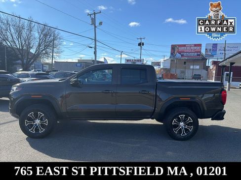 Used 2024 GMC Canyon AT4 image 4