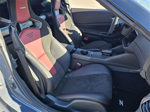 Used 2024 Nissan Z NISMO w/ Floor Mat Package image 12