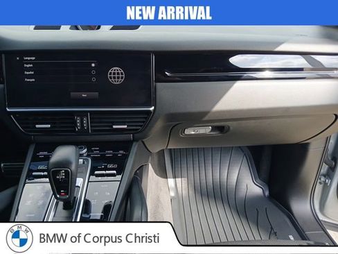Used 2022 Porsche Cayenne S image 16