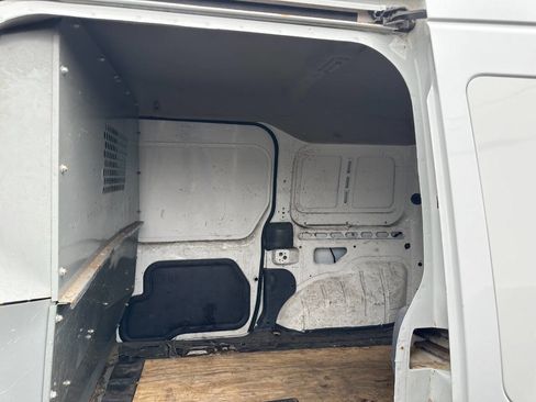 Used 2012 Ford Transit Connect XLT image 12