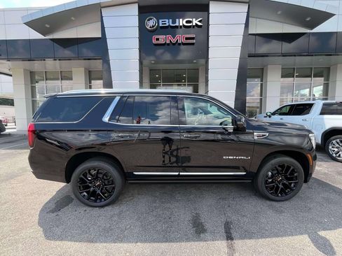 New 2026 GMC Yukon Denali w/ Sun & Power Step Package AWD/4WD image 2