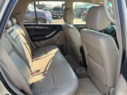 Used 2005 Toyota 4Runner Limited AWD/4WD image 29
